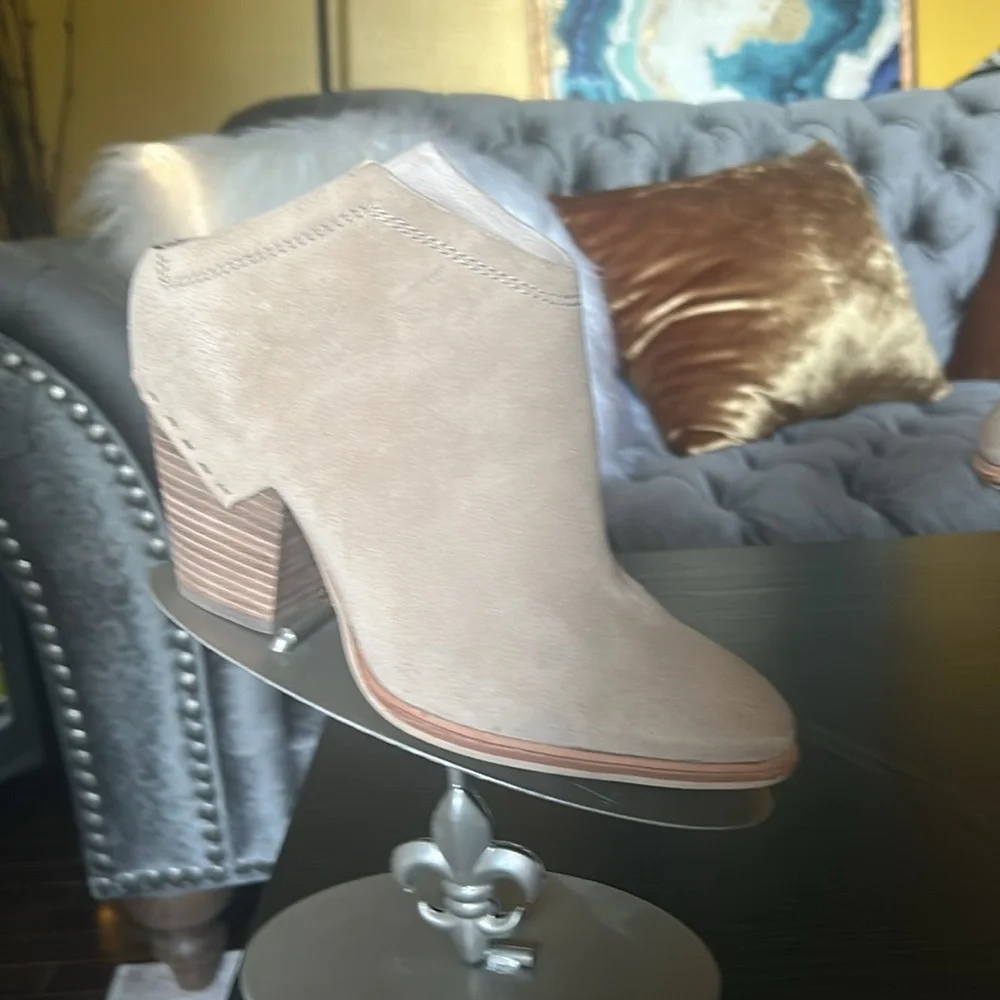 Dolce Vita open back Bootie - Picture 3 of 16